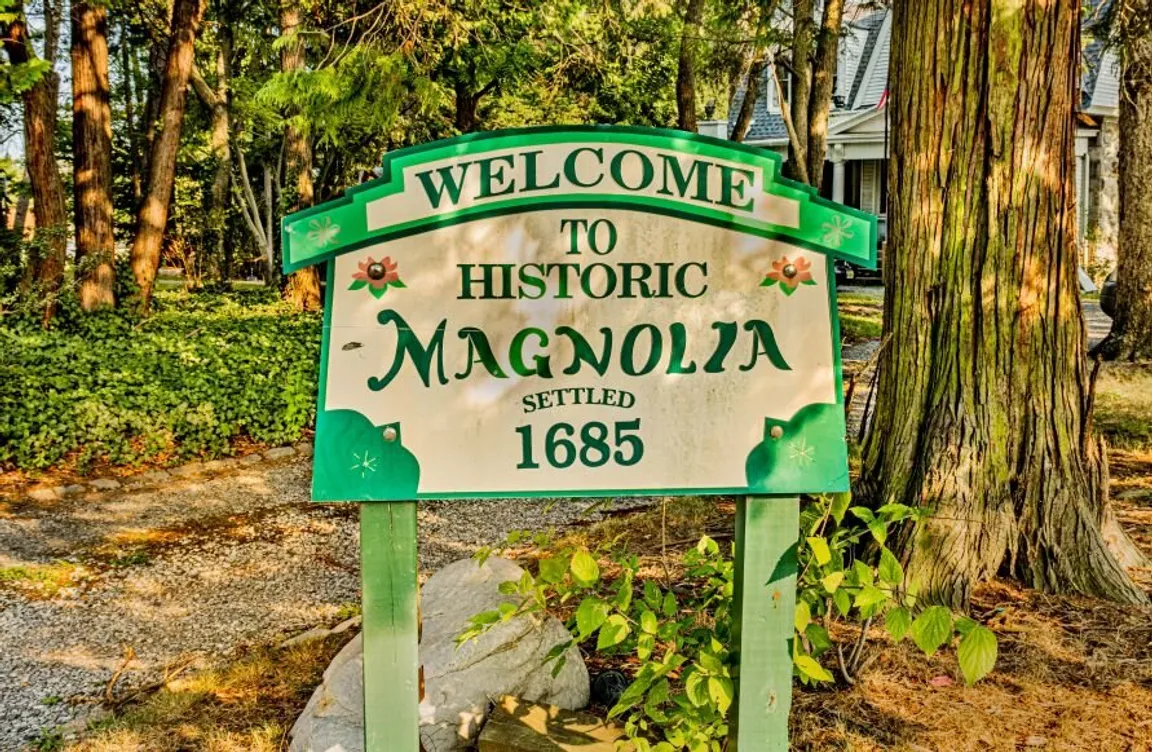 magnolia-historic-welcome-sign-2