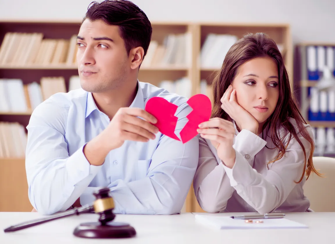 selling house divorce in Arizona