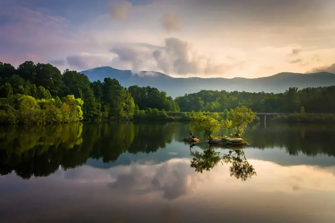 We buy houses for cash in Upstate South Carolina – Table Rock Homebuyers