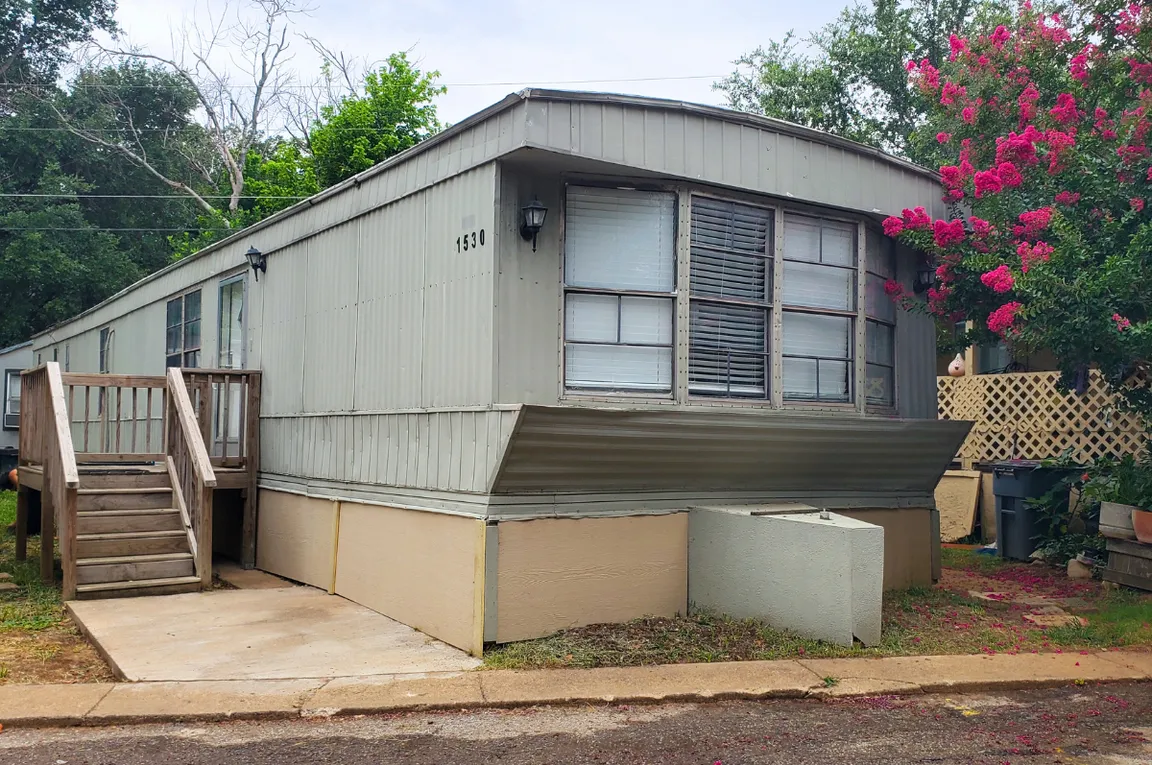A singlewide mobile home that a client wanted to sell to us