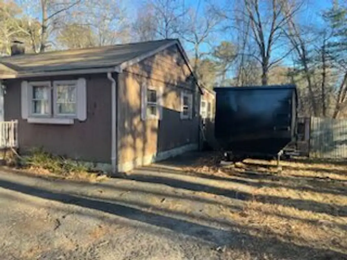 We buy ugly houses
