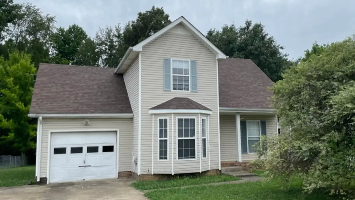 we buy houses in Charlotte TN