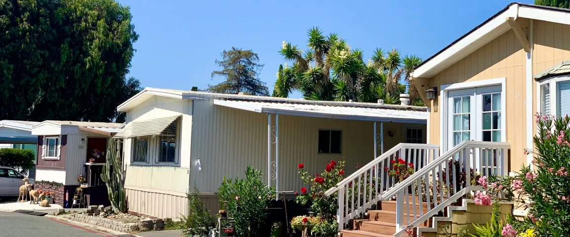 We buy mobile homes