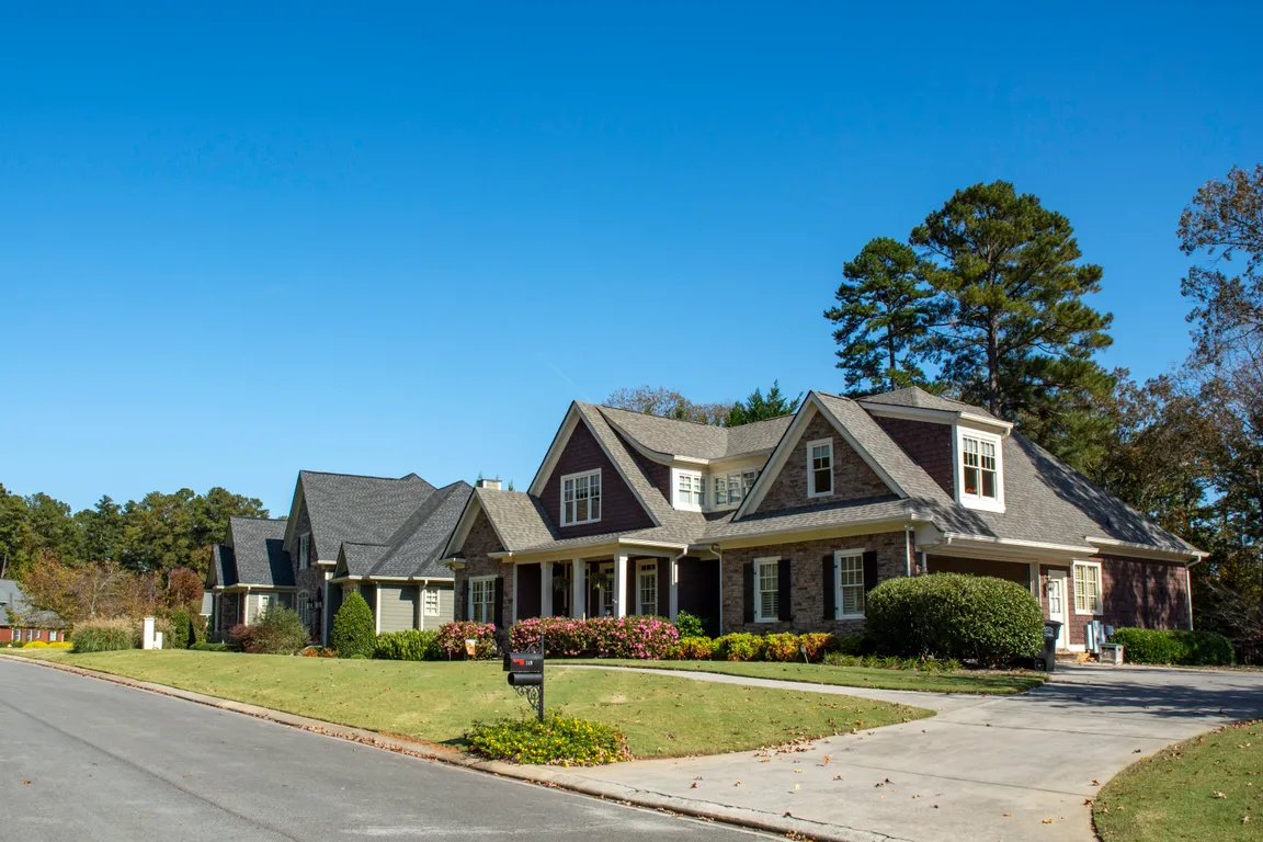 Row of homes in Rome, GA.