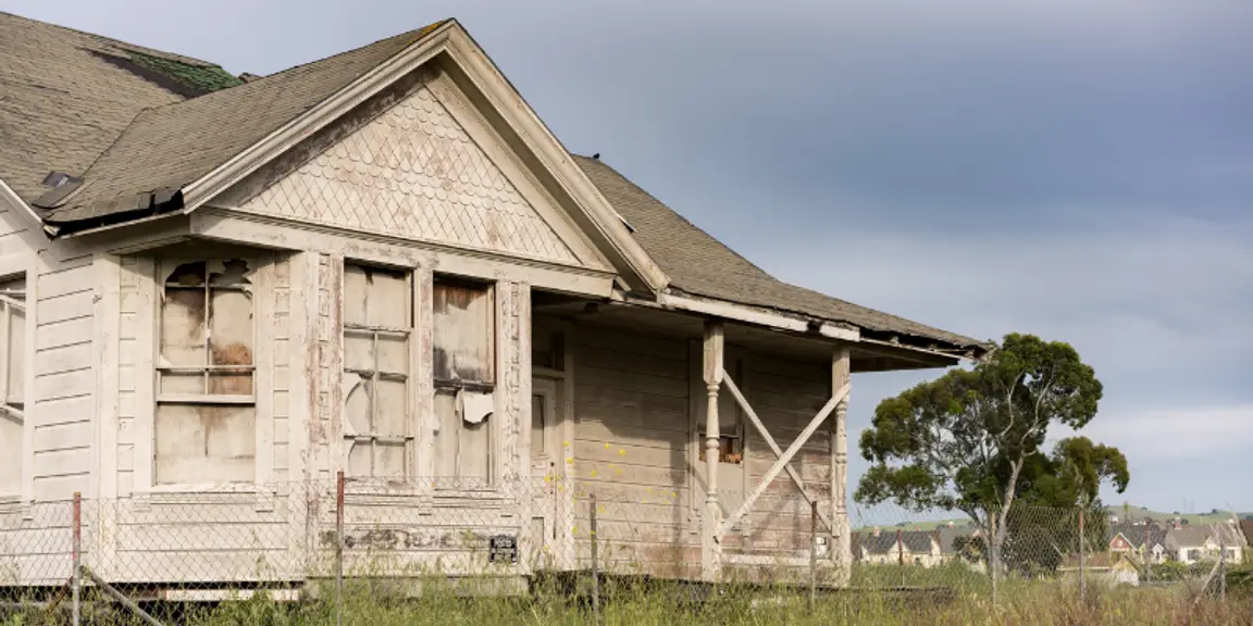 Selling a Fixer Upper House in [market_city]