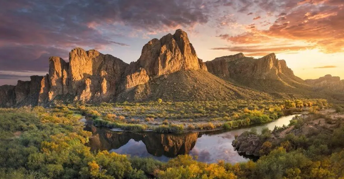Salt River and mountains at sunset near Mesa AZ - mobile home communities in Mesa AZ - AZ Mobile Homes Direct