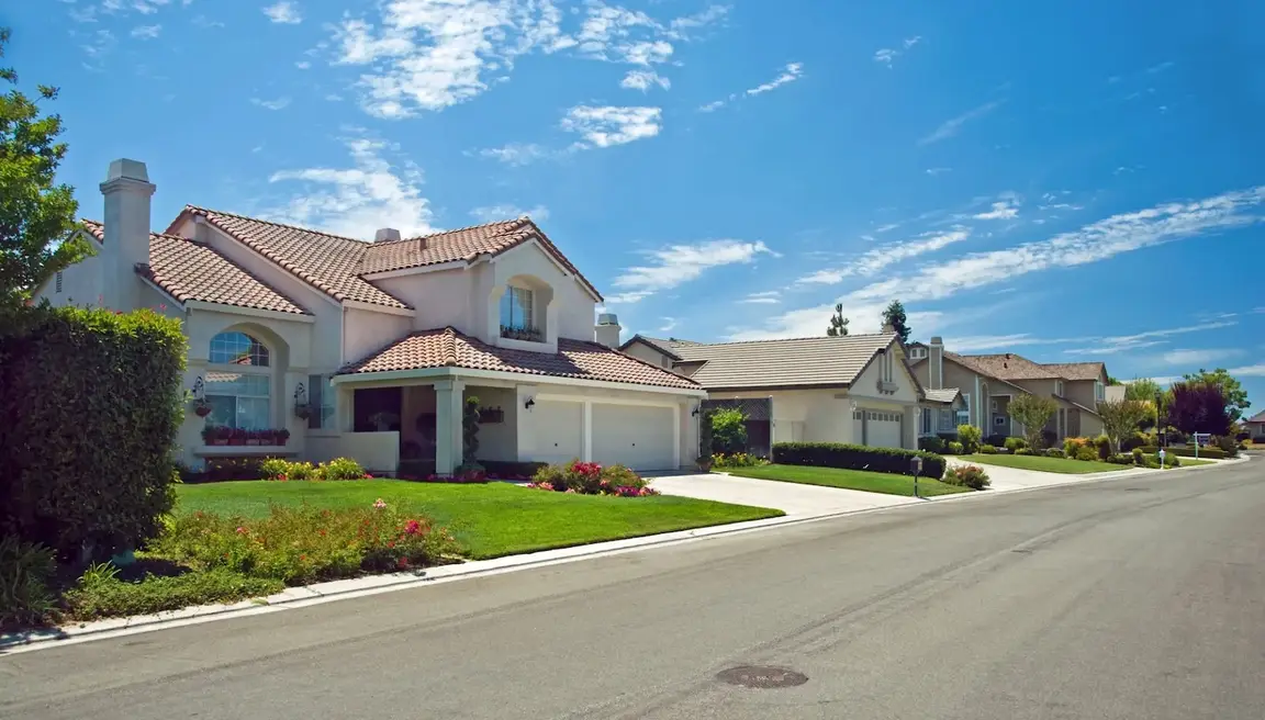 We Buy Houses