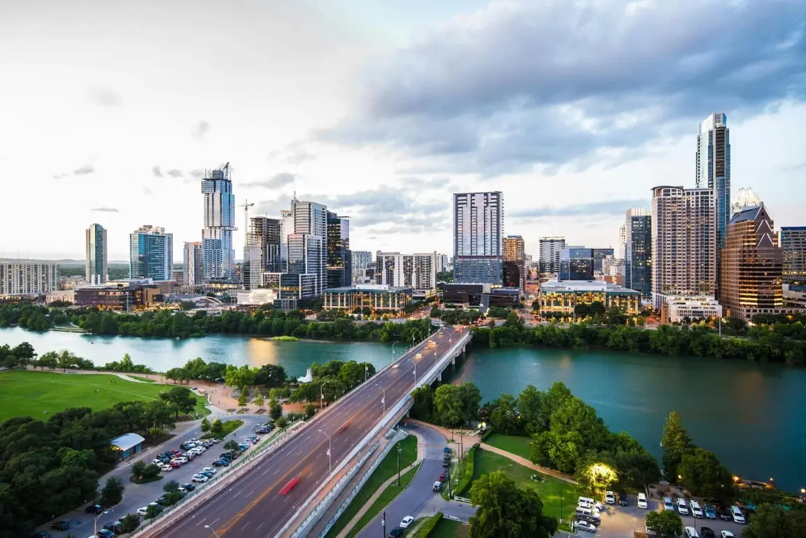 image of houston skyline