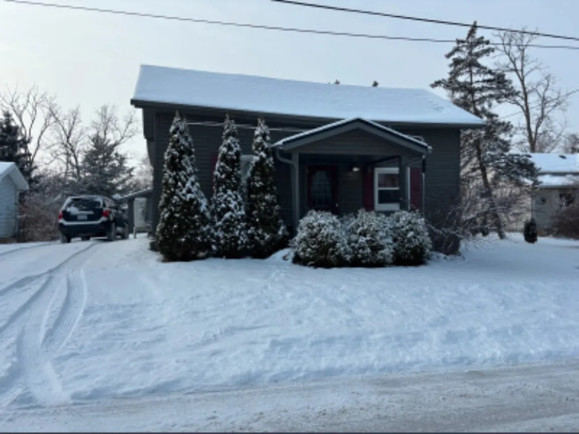 Distressed Home In Halifax