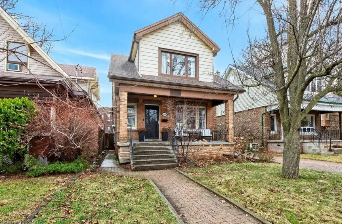 Home we buy for cash in Saskatchewan and Manitoba