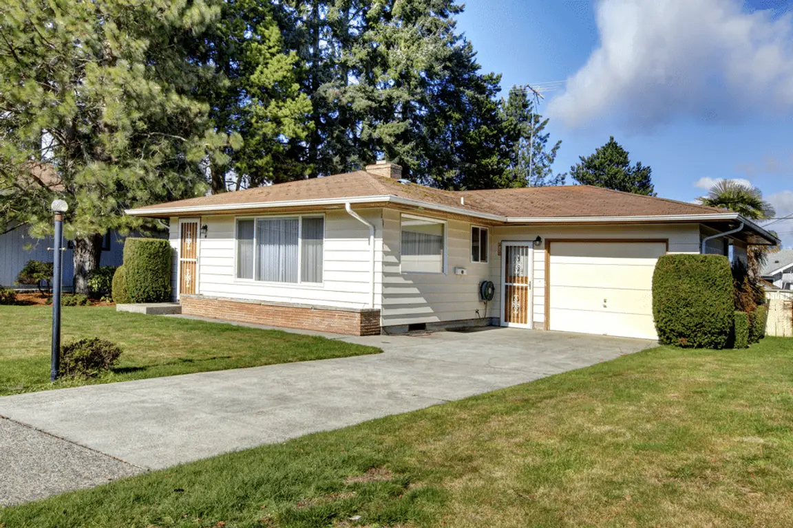 Brighter version of Roseburg house