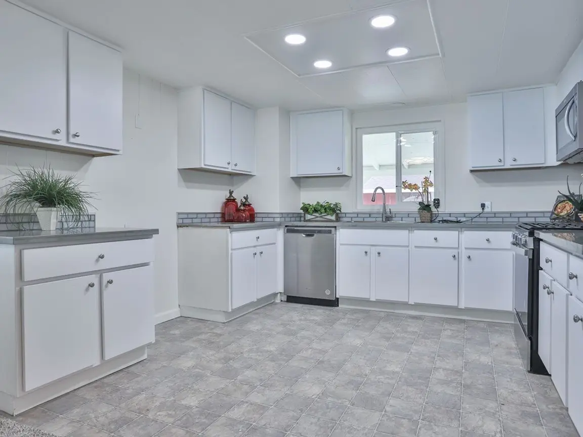 remodeled flip property with tenants in sacramento