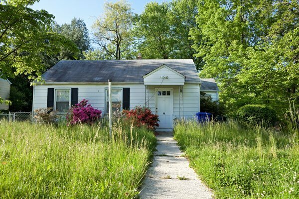 We'll buy any house in Hilton Head & Savannah, South Carolina & Georgia - Give us a call now!