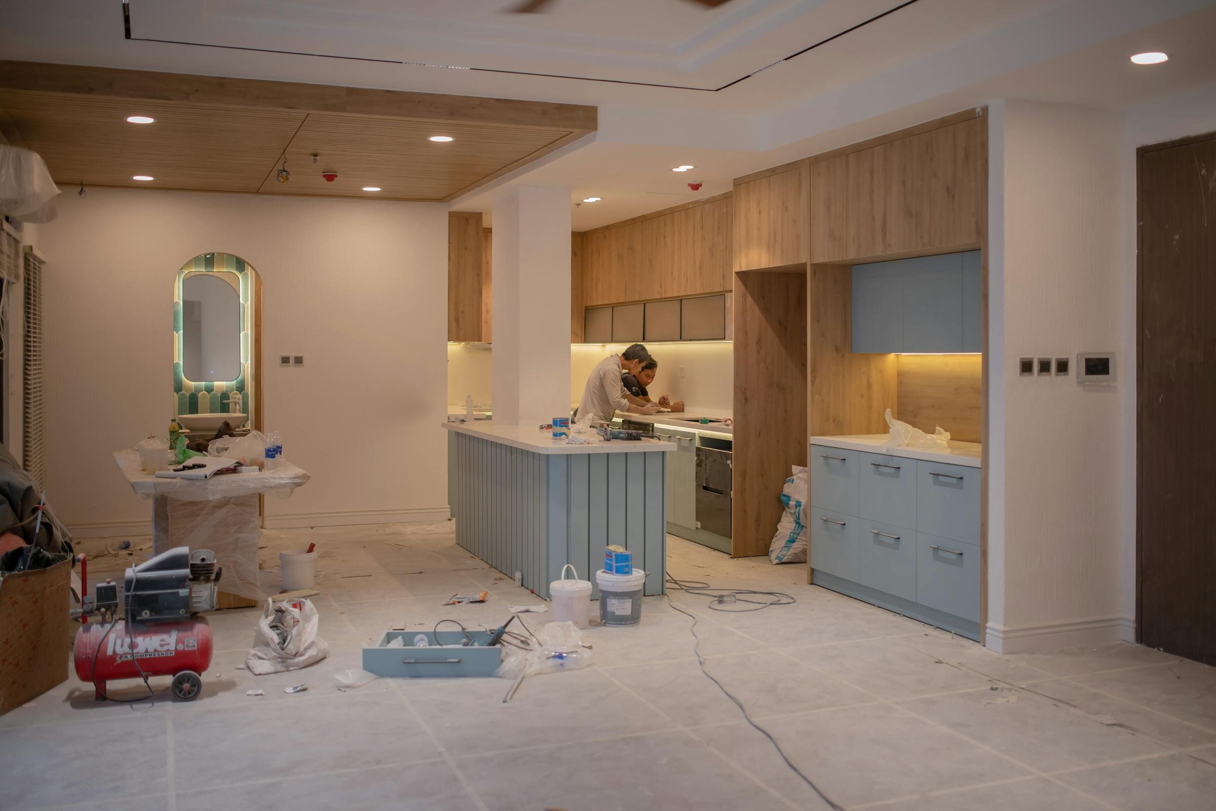 Contractor reviewing plans in Las Vegas