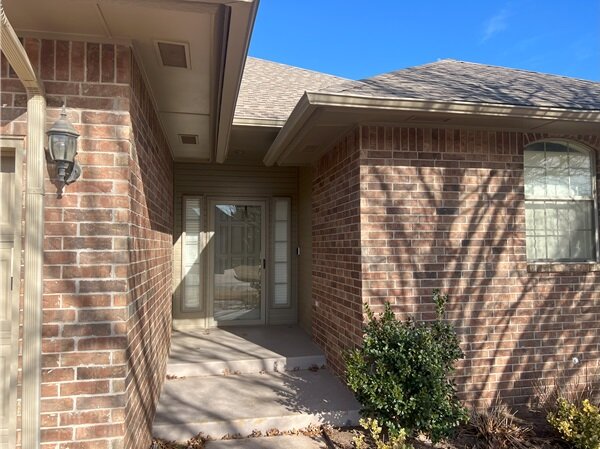 Pros and Cons of Opting for Cash Home Buyers over Traditional Sales