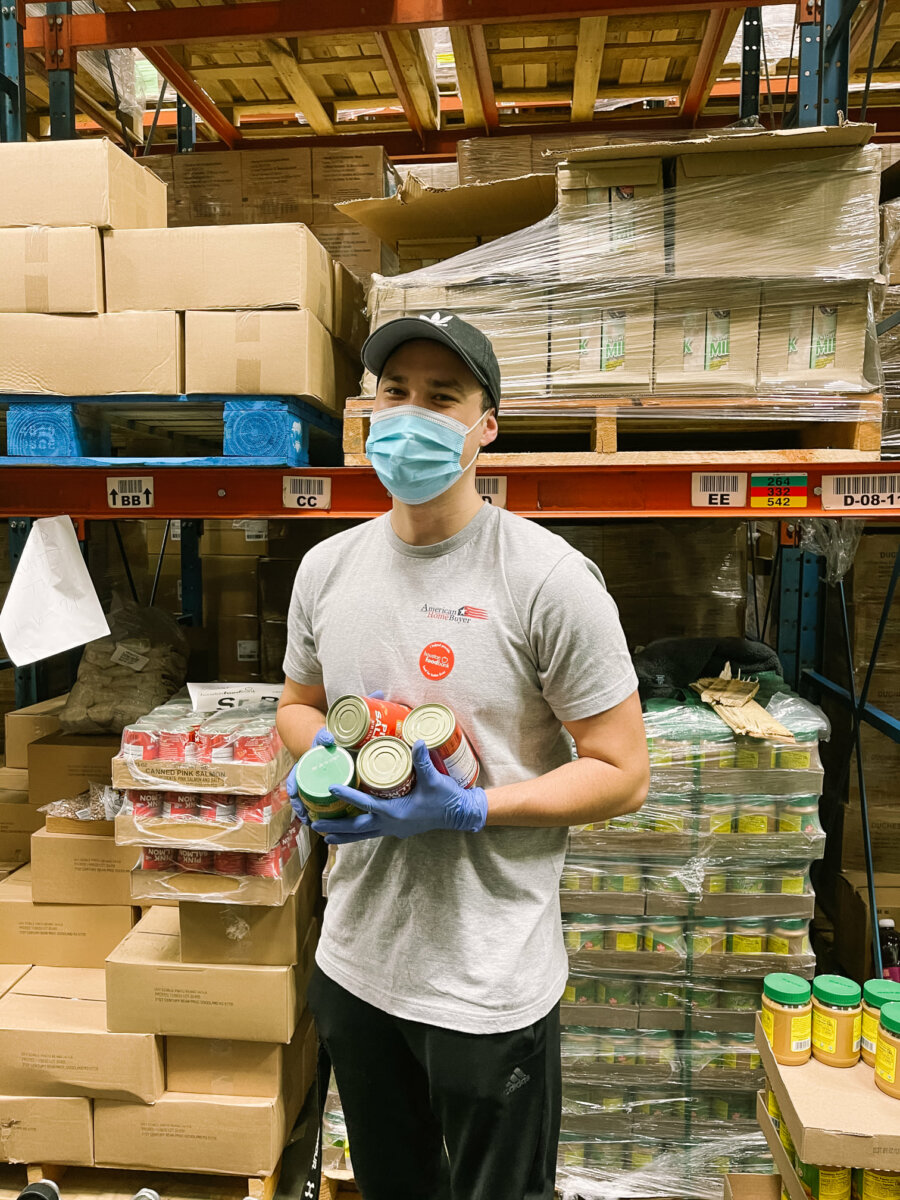 Houston Food Bank volunteer