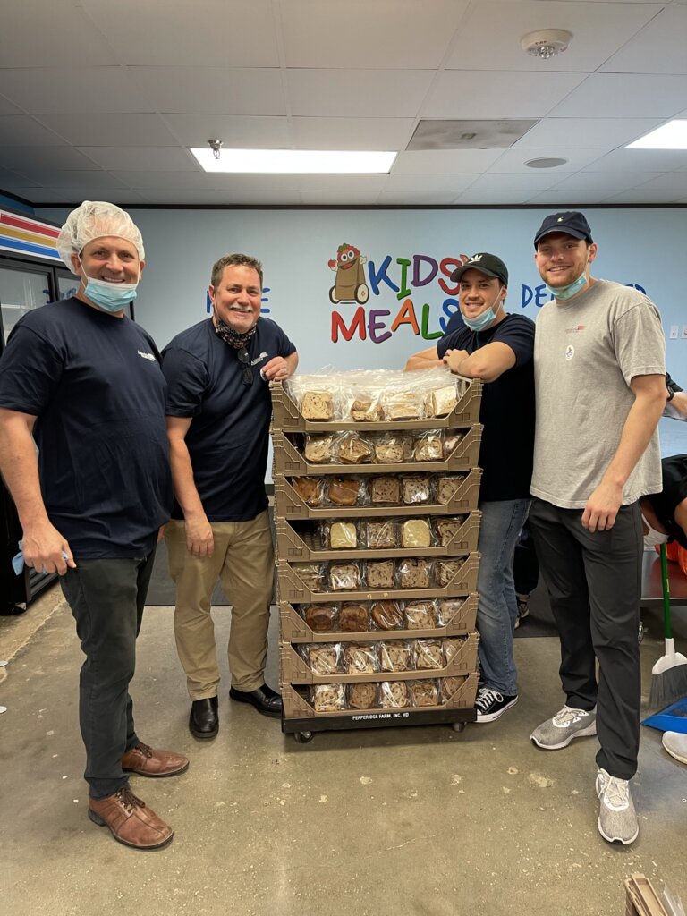 Kid's meals volunteers