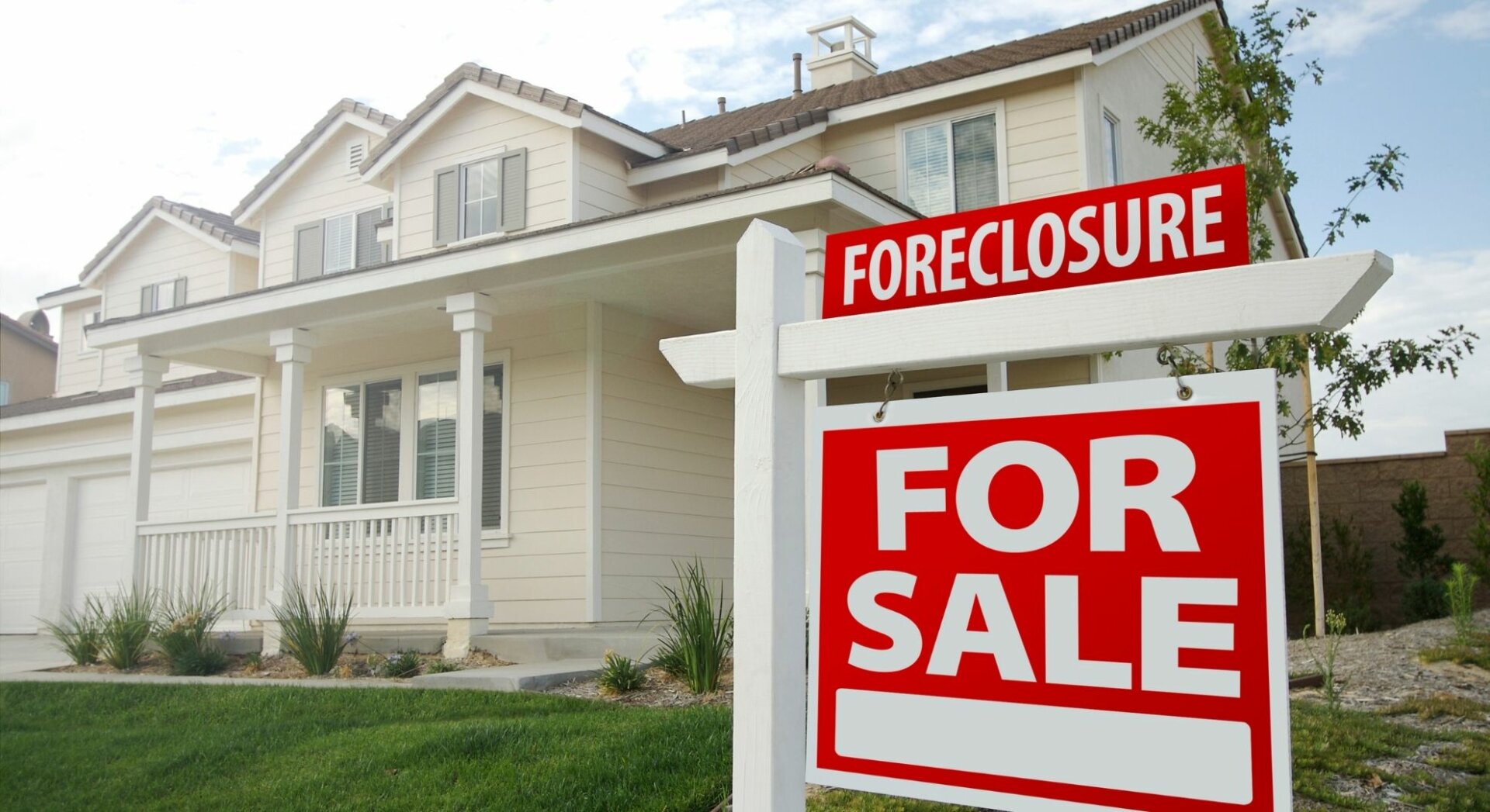 Selling a house in the pre foreclosure state is possible for cash quickly.