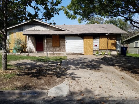 Austin Hoarder House 2017-10-27 12.39.06