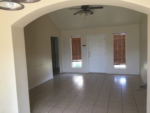 Cheap Rental Mission Property 07