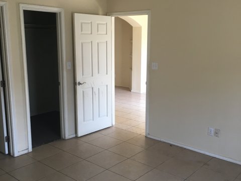 Cheap Rental in Mission TX 15