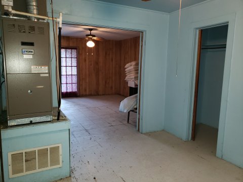 Jett 3 Acre Fixer Upper (77)
