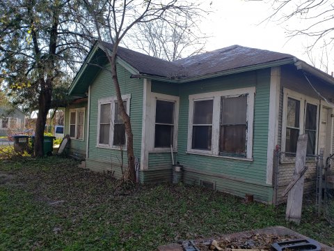 78201 San Antonio Flip (12)