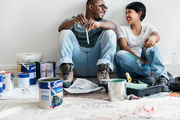 A Couple Painting To Sell A House Privately In Memphis