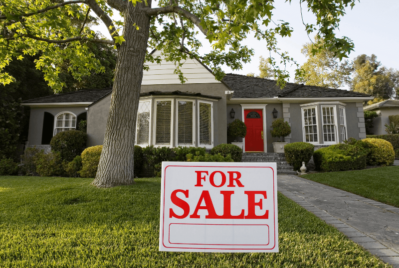 Things You Need to Know When Selling a House to Pay Off Debt