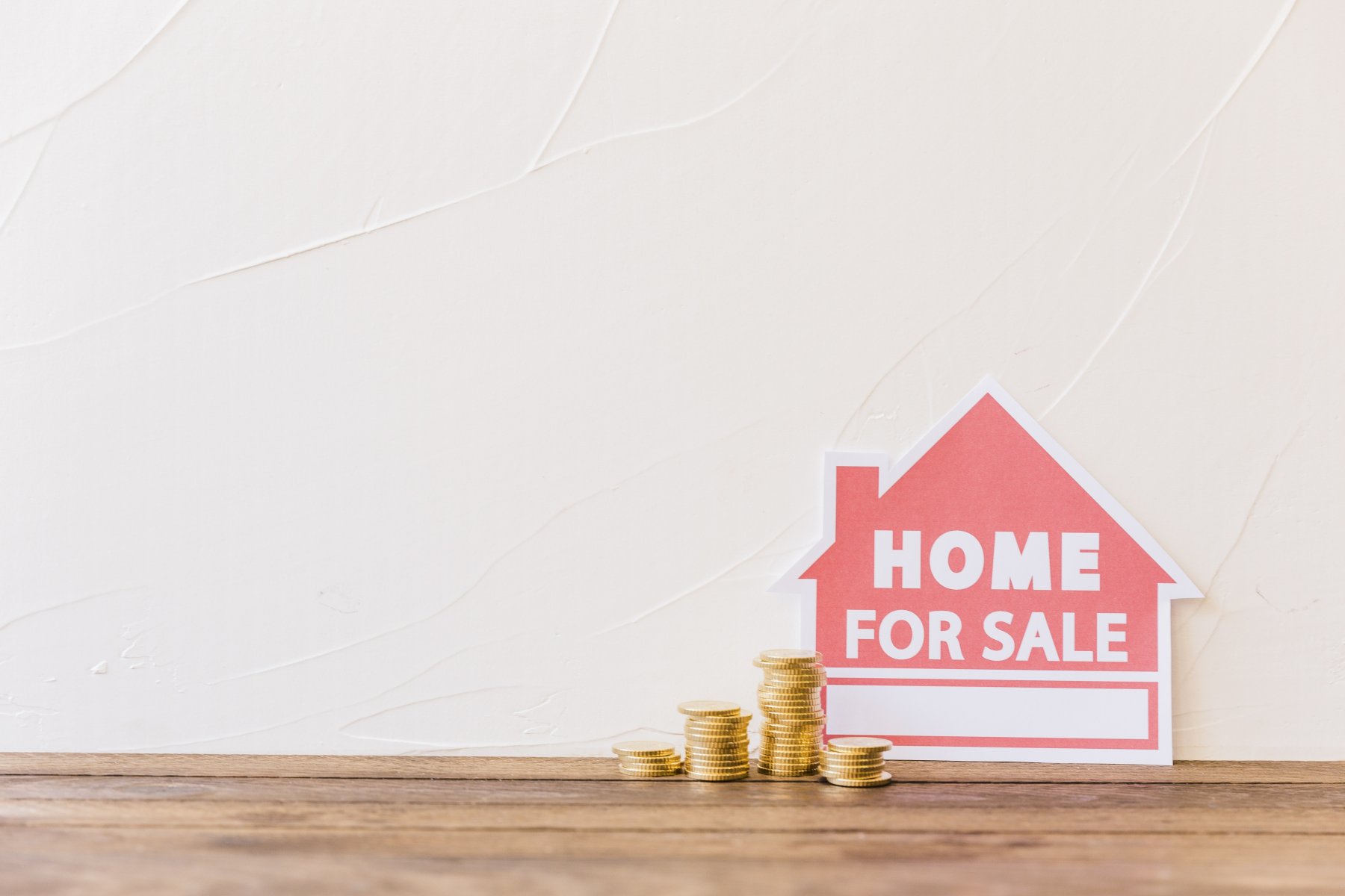 Sell quickly. Home sale icon.