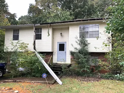 Inherited house purchased for cash in Knoxville TN needing repairs
