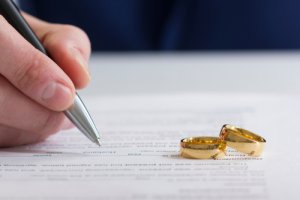 selling a house in divorce pueblo co