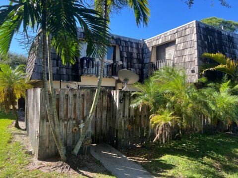 Forest Lakes Cir WPB 33406