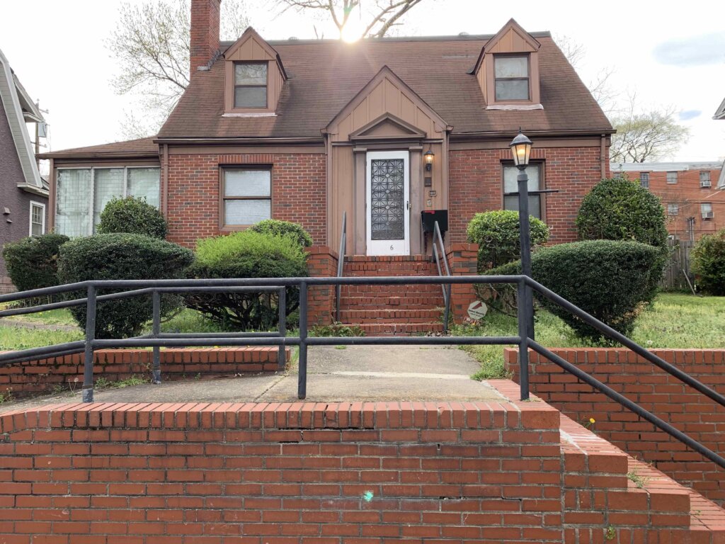 We Buy Houses Like This in Petersburg Virginia