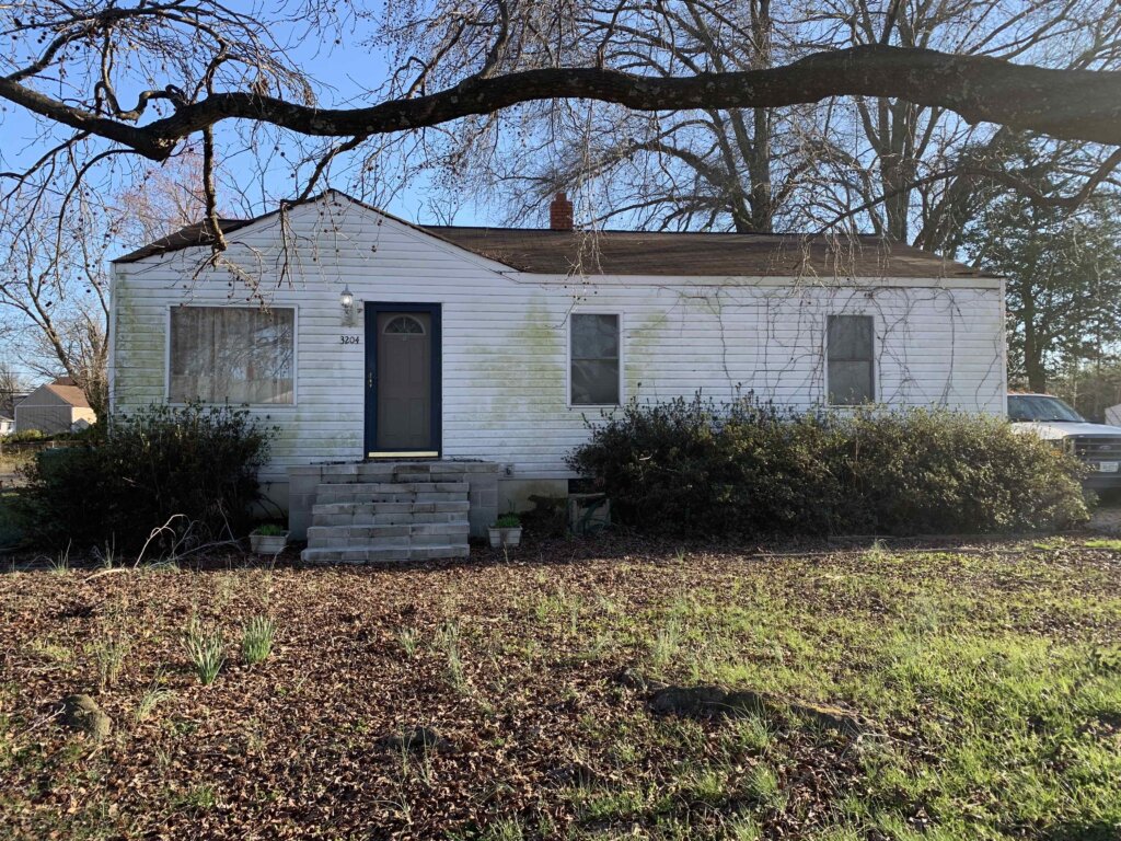 Forrest Buys Houses In Ashland VA