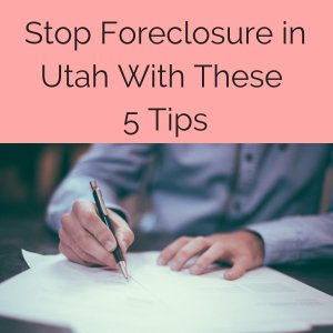 Man signing paper to Stop Foreclosure in Utah 