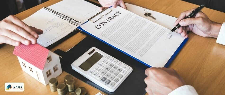 Woman-talking-What-is-Active-Contingent-vs-Active-Option-Contract