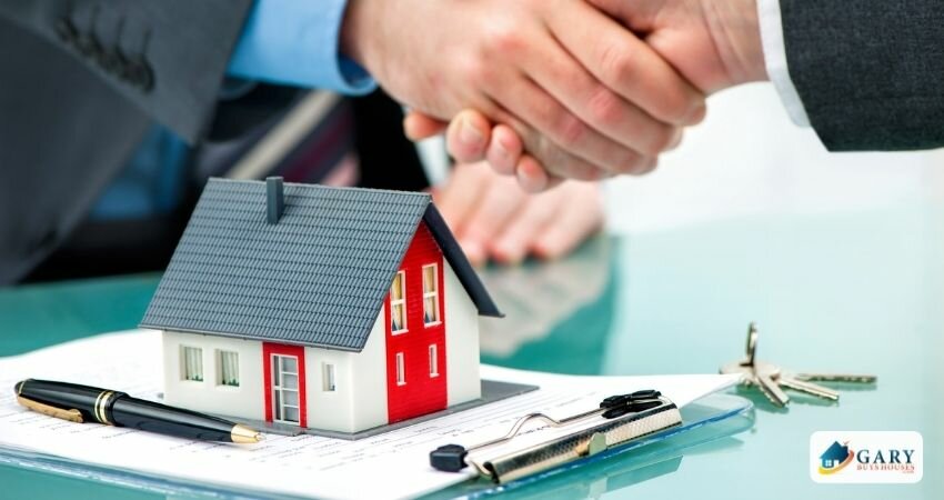 Homeowner working with a house buying company