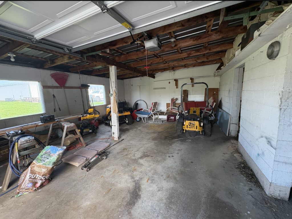 Inherited house in Bethel, PA, purchased by Berks County House Buyers with contents left behind
