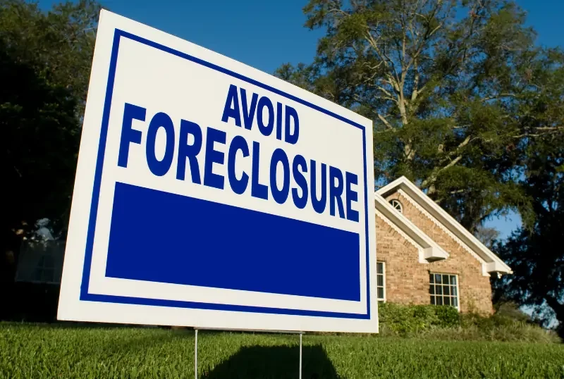 Options for Selling a House in Pre-Foreclosure