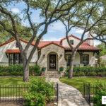 House for sale or rent San Antonio - should i sell my house or rent it out