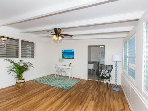 Kailua-Single-Family-House-for-Sale-949-Kahili-St-family-room