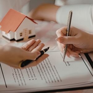 Is a deed required to sell a house In Oahu