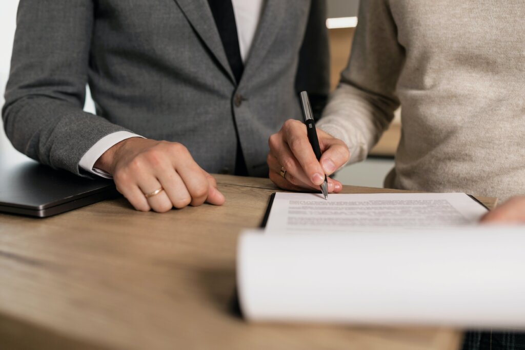 Navigating the Short Sale Process with Real Estate Agents