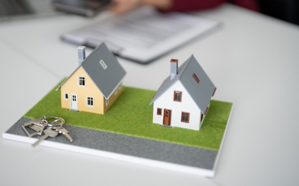 Residential homes in New Jersey where homeowners consider iBuyer and cash sale options