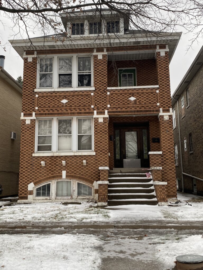 sell squatter house chicago