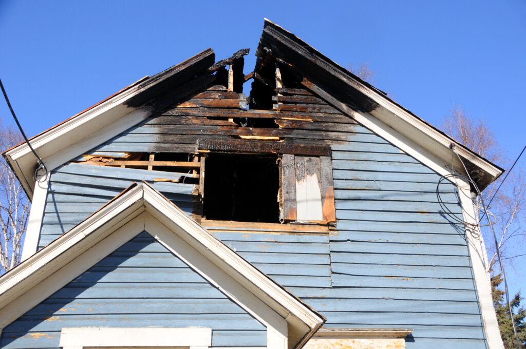 Selling a Fire Damaged House in Ontario