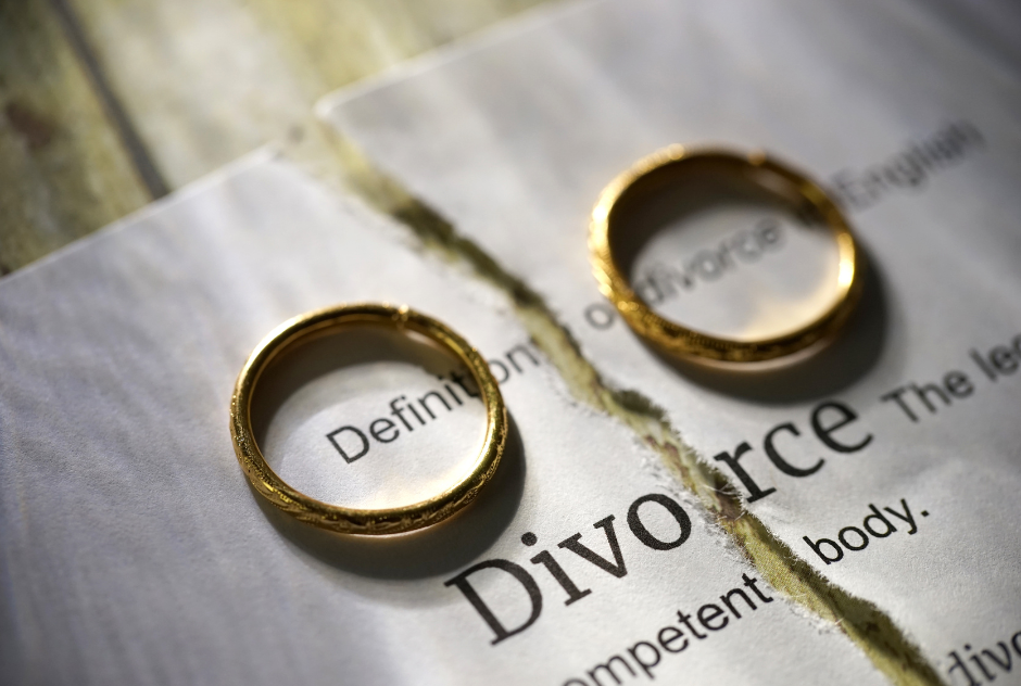 Divorce - Selling a house because of the end of a marriage can cause an emergency selling situation Homesmith Group can help with. Homesmith Group Buys Houses fast for cash in any situation. Call 855-HOMESMITH