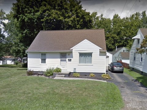 1209 38th St NW, Canton, OH 44709