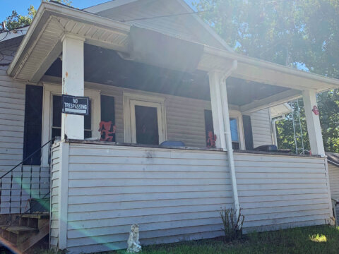 518 Hedgewood Ave-Front porch